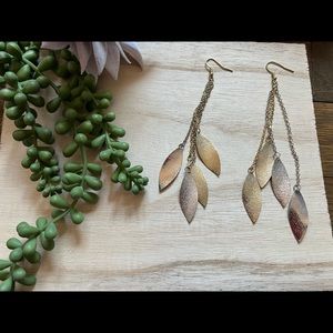 Simple two toned dangle earrings